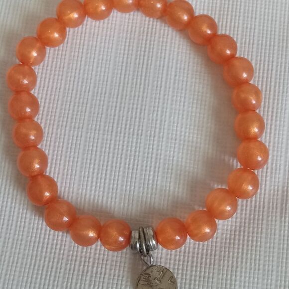 Assortment of 6 Multicolored Acrylic Plastic Beads Elastic Lightweight Bracelets - Picture 13 of 13